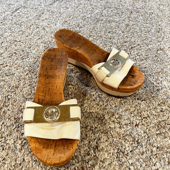 MK Platforms - Picture 2 of 2
